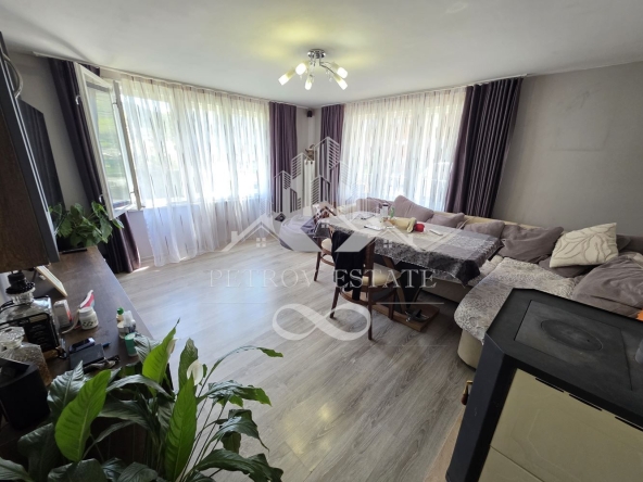 Етаж от къща в Велинград - 104 кв.м за 589 €/кв.м - Снимка #1