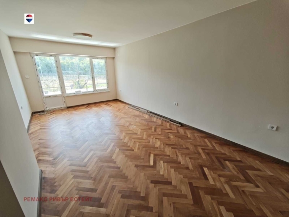 Двустаен апартамент в Русе, Родина 2 - 62 кв.м за 814 €/кв.м - Снимка #1