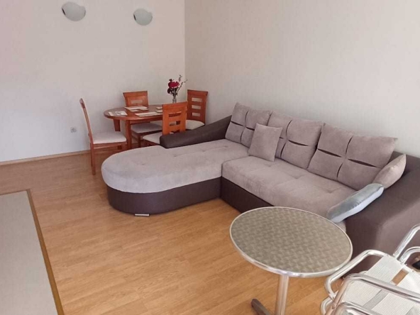 Двустаен апартамент в к.к. Слънчев бряг - 75 кв.м за 585 €/кв.м - Снимка #1