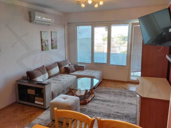 Дава се под наем Тристаен апартамент в Варна, Левски - 75 кв.м за 428.91 € - Снимка #1