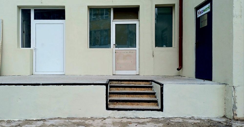 Дава се под наем Склад в Варна, Младост 1 - 90 кв.м за 600 € - Снимка #1