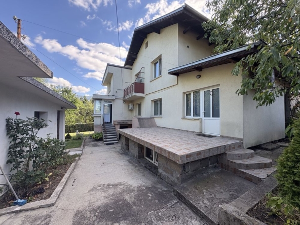 Къща в София, Горна баня - 112 кв.м за 5179 €/кв.м - Снимка #1