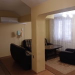 Дава се под наем Тристаен апартамент в Варна, Център - 80 кв.м за 450 € - Снимка #1