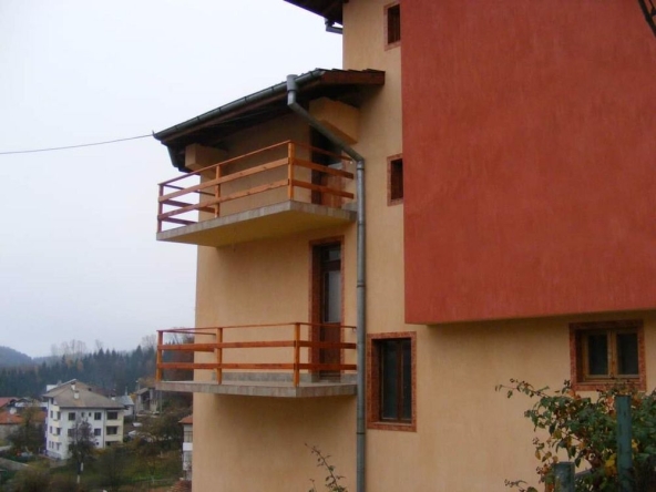 Къща в Смолян, Станевска махала - 400 кв.м за 1502 €/кв.м - Снимка #1