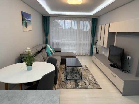 Дава се под наем Двустаен апартамент в Варна, Бриз - 72 кв.м за 750 € - Снимка #1