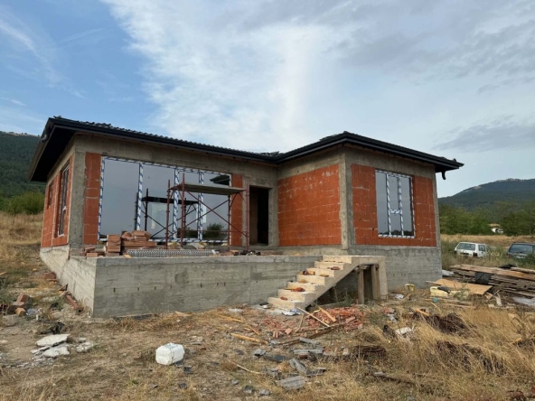 Къща в с. Долно изворово, Област Стара Загора - 100 кв.м за 1550 €/кв.м - Снимка #1