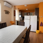 Дава се под наем Къща в Варна, Бриз - 275 кв.м за 950 € - Снимка #1