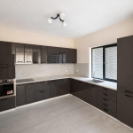 Дава се под наем Къща в Пловдив, Беломорски - 200 кв.м за 1480 € - Снимка #1
