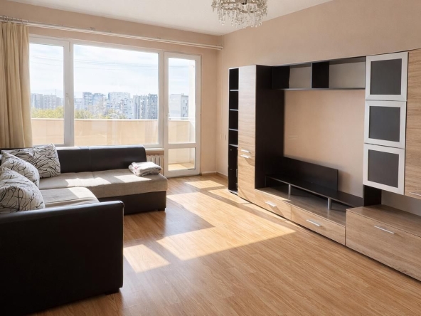 Двустаен апартамент в Бургас, Славейков - 61 кв.м за 2000 €/кв.м - Снимка #1
