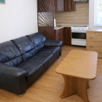 Дава се под наем Къща в Пловдив, Кършияка - 80 кв.м за 400 € - Снимка #1