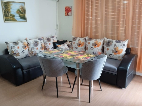 Дава се под наем Двустаен апартамент в Казанлък - 60 кв.м за 111 € - Снимка #1