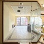 Дава се под наем Офис в Велико Търново, Център - 25 кв.м за 150 € - Снимка #1