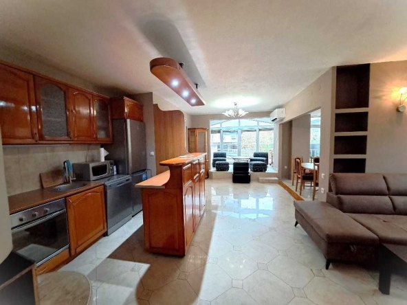 Дава се под наем Двустаен апартамент в София, Лозенец - 75 кв.м за 650 € - Снимка #1