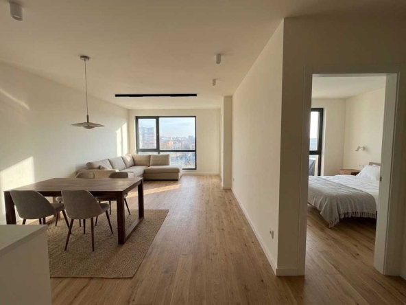 Двустаен апартамент в Пловдив, Център - 83 кв.м за 2169 €/кв.м - Снимка #1
