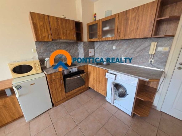 Двустаен апартамент в Бургас, Лазур - 60 кв.м за 1334 €/кв.м - Снимка #1