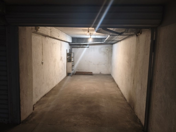 Дава се под наем Гараж / Паркомясто в София, Стрелбище - 19 кв.м за 170 € - Снимка #1