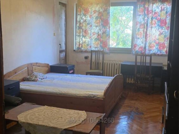 Дава се под наем  в София, Оборище - 20 кв.м за 250 € - Снимка #1