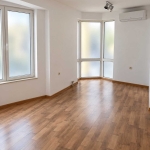 Дава се под наем Офис в Пловдив, Център - 120 кв.м за 660 € - Снимка #1