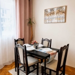 Дава се под наем Тристаен апартамент в Варна, Базар Левски - 68 кв.м за 550 € - Снимка #1