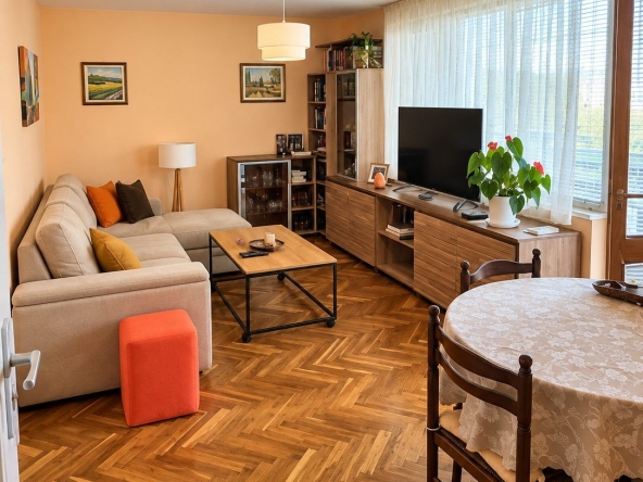 Тристаен апартамент в Варна, Левски - 65 кв.м за 2354 €/кв.м - Снимка #1