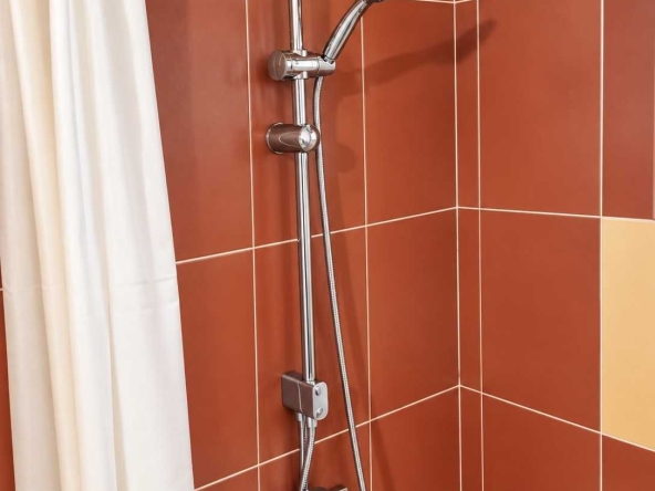 Дава се под наем Двустаен апартамент в Пловдив, Тракия - 65 кв.м за 420 € - Снимка #1