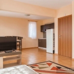 Дава се под наем Етаж от къща в Бяла - 130 кв.м за 460 € - Снимка #1