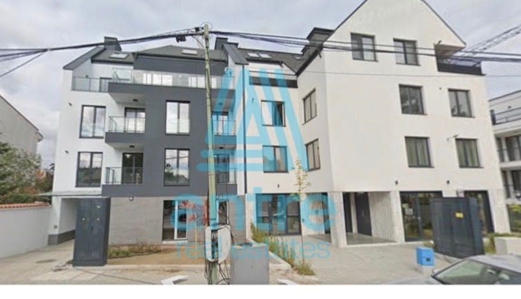 Дава се под наем Гараж / Паркомясто в София, Кръстова вада - 15 кв.м за 100 € - Снимка #1