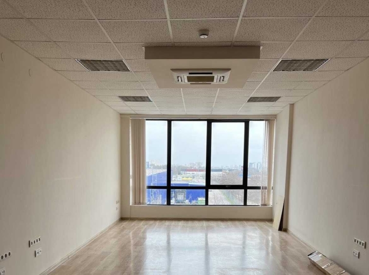 Дава се под наем Офис в Варна, Западна промишлена зона - 40 кв.м за 280 € - Снимка #1