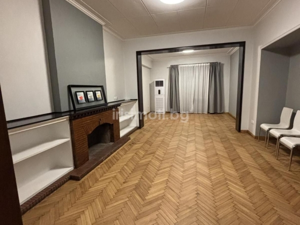 Дава се под наем Офис в София, Център - 160 кв.м за 1500 € - Снимка #1