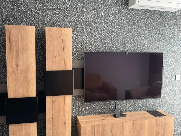 Двустаен апартамент в к.к. Св.Св. Константин и Елена - 70 кв.м за 4143 €/кв.м - Снимка #1