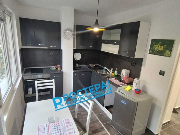 Едностаен апартамент в Търговище, Център - 40 кв.м за 2025 €/кв.м - Снимка #1