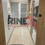 Дава се под наем Тристаен апартамент в Пловдив, Център - 110 кв.м за 700 € - Снимка #1