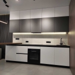 Дава се под наем Двустаен апартамент в Варна, ВИНС - 66 кв.м за 385 € - Снимка #1