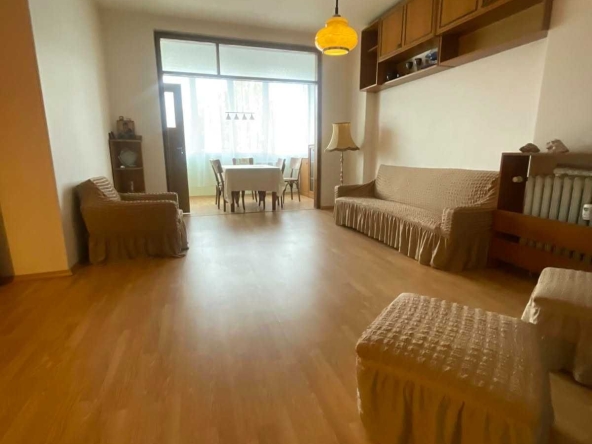 Дава се под наем Четиристаен апартамент в София, Център - 160 кв.м за 850 € - Снимка #1