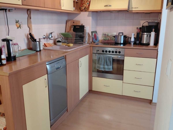 Дава се под наем Четиристаен апартамент в Варна, Нептун - 90 кв.м за 690 € - Снимка #1