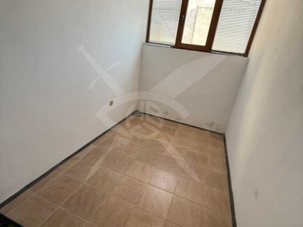 Дава се под наем Офис в Стара Загора, Център - 10 кв.м за 80 € - Снимка #1