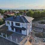 Къща в с. Радиново, Област Пловдив - 245 кв.м за 1245 €/кв.м - Снимка #1
