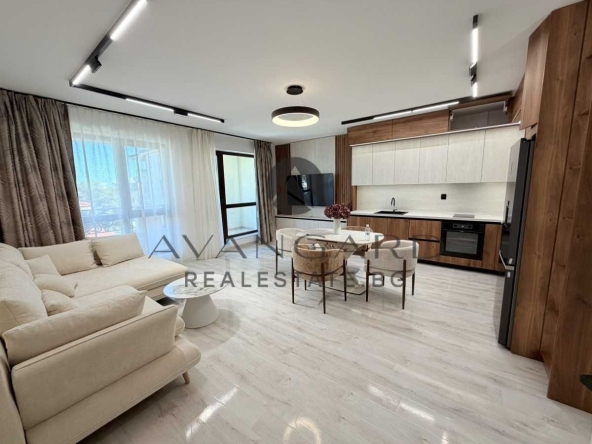 Тристаен апартамент в Пловдив, Христо Смирненски - 111 кв.м за 2073 €/кв.м - Снимка #1