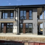 Къща в Пловдив, Кършияка - 200 кв.м за 1800 €/кв.м - Снимка #1