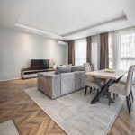 Дава се под наем Двустаен апартамент в София, Център - 80 кв.м за 899 € - Снимка #1