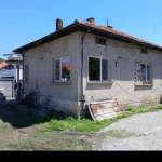 Къща в Левски - 120 кв.м за 584 €/кв.м - Снимка #1