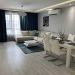 Дава се под наем Тристаен апартамент в Пловдив, Тракия - 100 кв.м за 449 € - Снимка #1