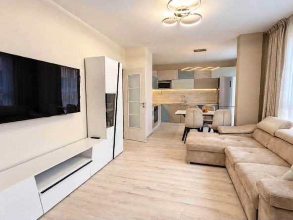 Дава се под наем Тристаен апартамент в Варна, Бриз - 145 кв.м за 1400 € - Снимка #1