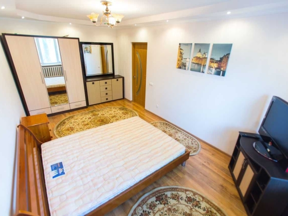 Дава се под наем Двустаен апартамент в София, Красно село - 64 кв.м за 450 € - Снимка #1