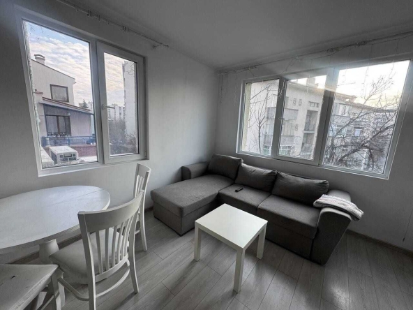 Дава се под наем Тристаен апартамент в Пловдив, Каменица 1 - 80 кв.м за 499 € - Снимка #1