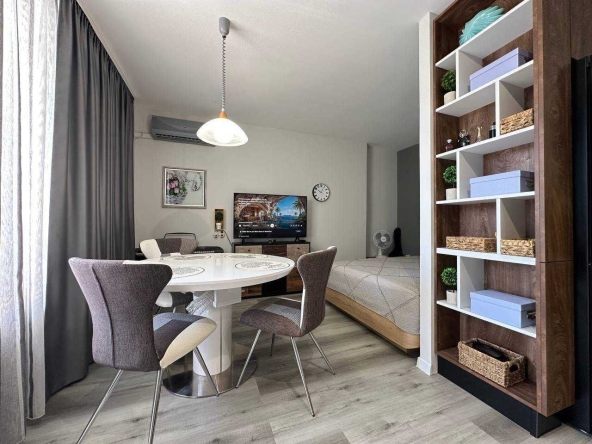 Двустаен апартамент в к.к. Слънчев бряг - 67 кв.м за 1387 €/кв.м - Снимка #1