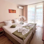 Двустаен апартамент в к.к. Слънчев бряг - 69 кв.м за 1319 €/кв.м - Снимка #1