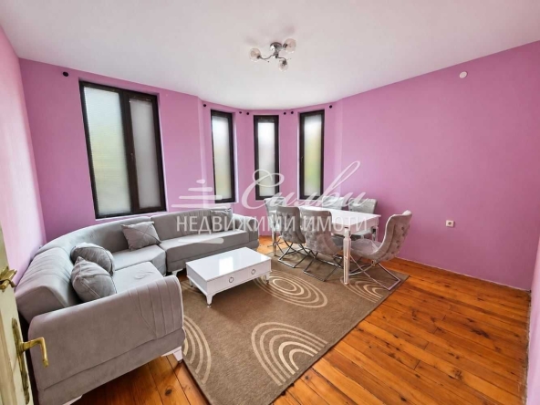 Етаж от къща в Шумен, Център - 81 кв.м за 1297 €/кв.м - Снимка #1