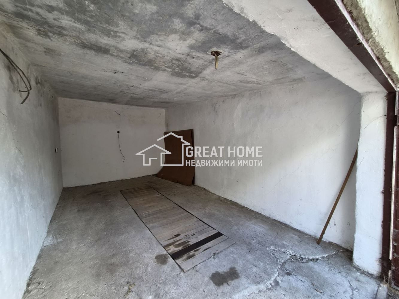 Гараж / Паркомясто в Търговище, Център - 21 кв.м за 1000 €/кв.м - Снимка #1