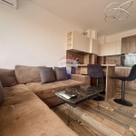 Дава се под наем Тристаен апартамент в Балчик - 88 кв.м за 600 € - Снимка #1